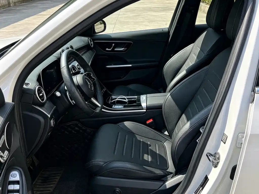 Mercedes-Benz C-Class — миниатюра 9