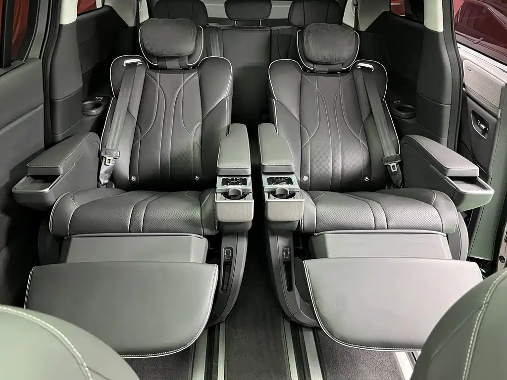 XPeng X9 — миниатюра 24