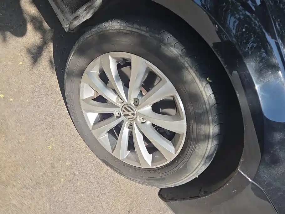 Volkswagen Magotan — миниатюра 6