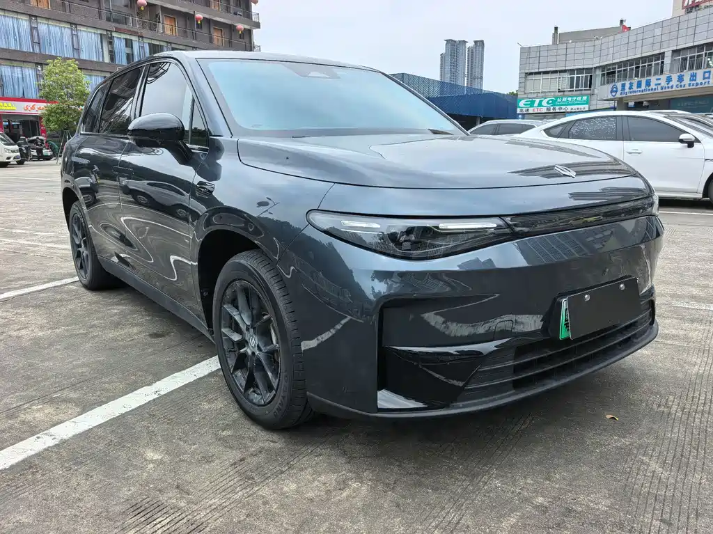 Leapmotor Leapmotor C10 — миниатюра 3