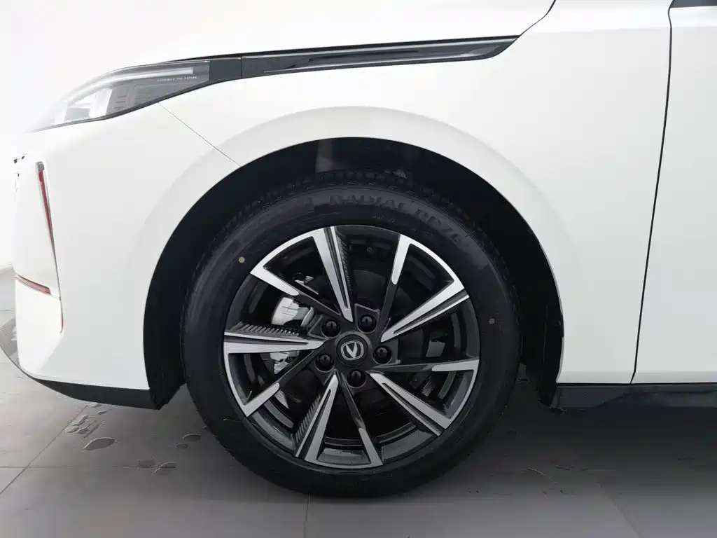 Changan Eado — миниатюра 17