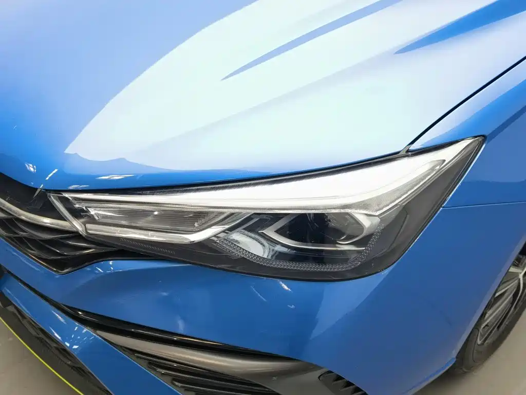 Roewe i5 — миниатюра 7