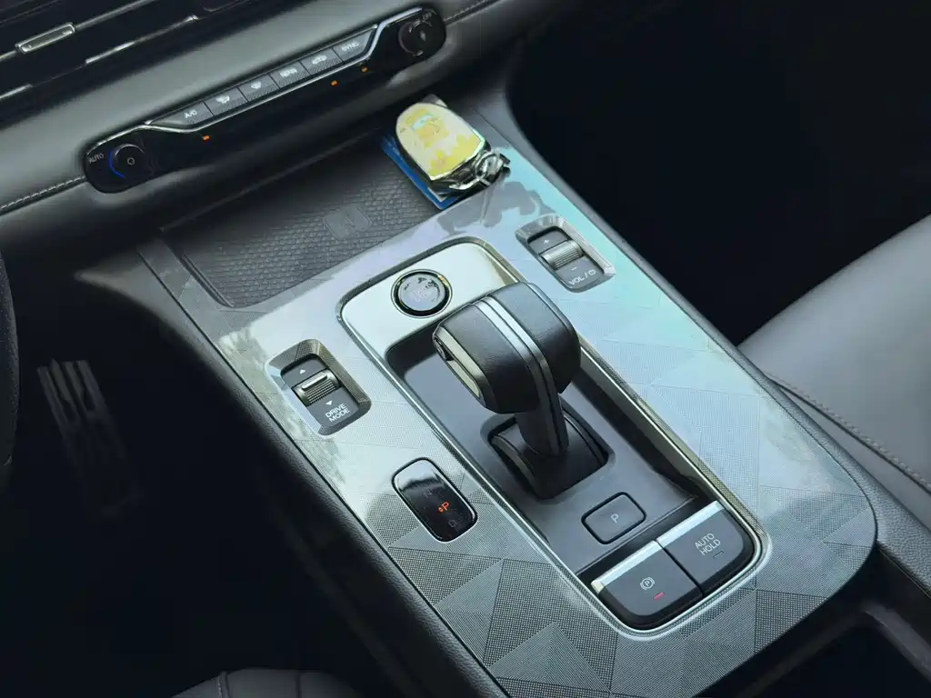 GAC Motor Shadow Leopard — миниатюра 17
