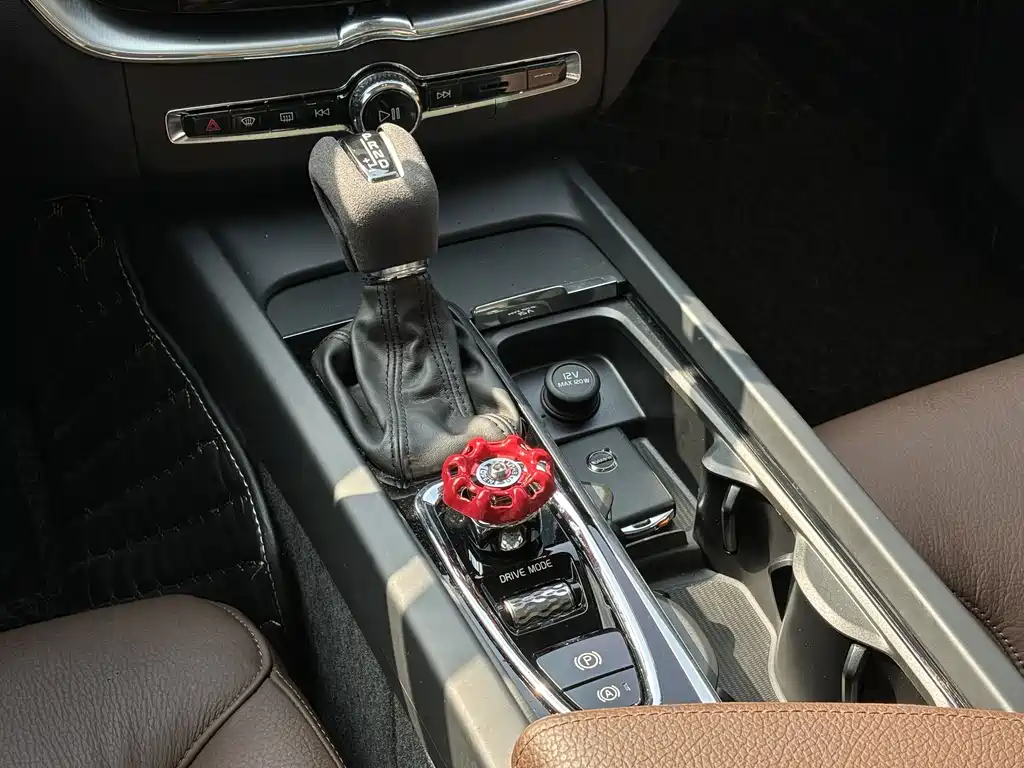 Volvo XC60 — миниатюра 15