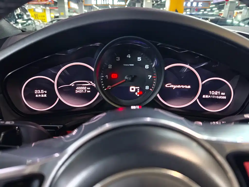 Porsche Cayenne — миниатюра 13