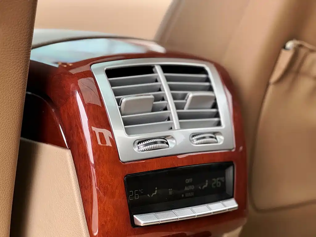 Mercedes-Benz S-Class — миниатюра 21
