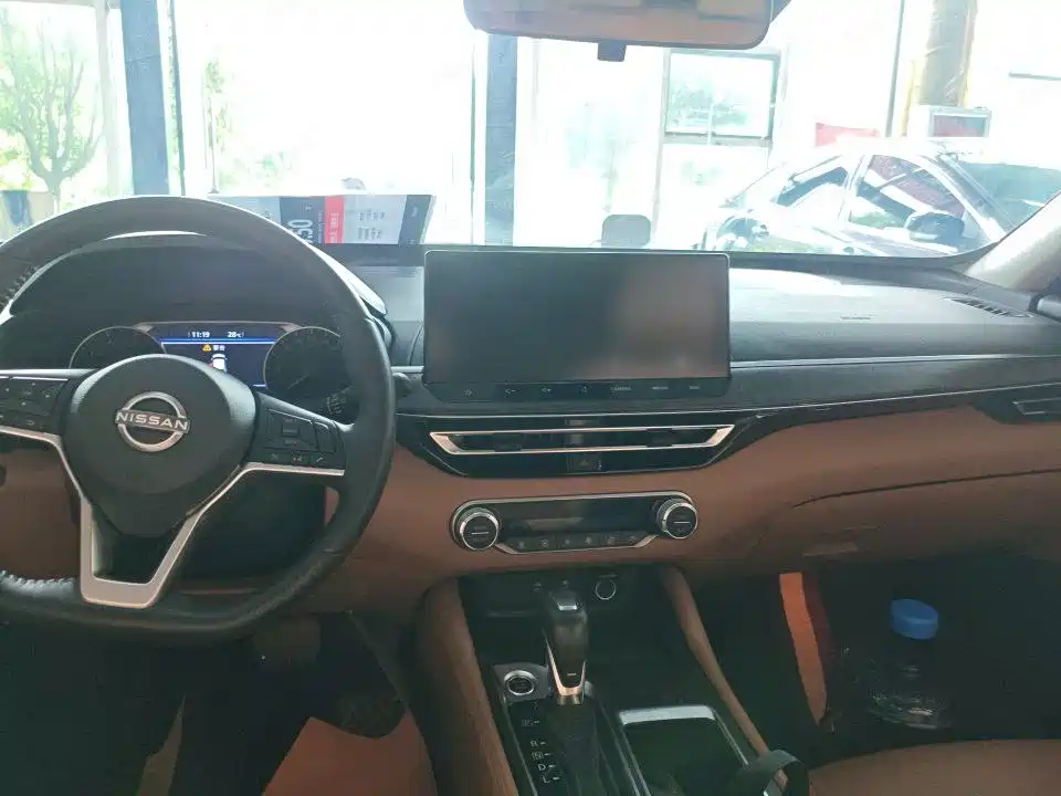 Nissan Teana — миниатюра 2