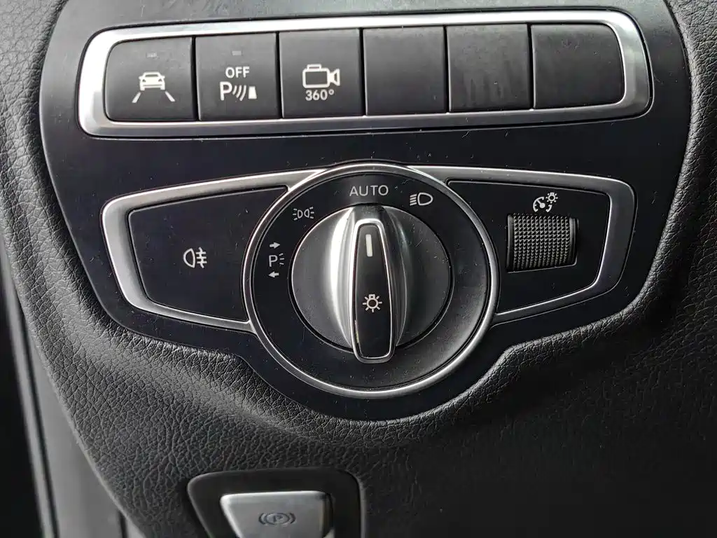 Mercedes-Benz GLC — миниатюра 21