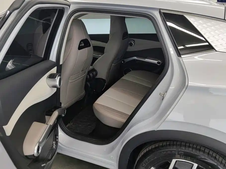 BYD Yuan Plus — миниатюра 11