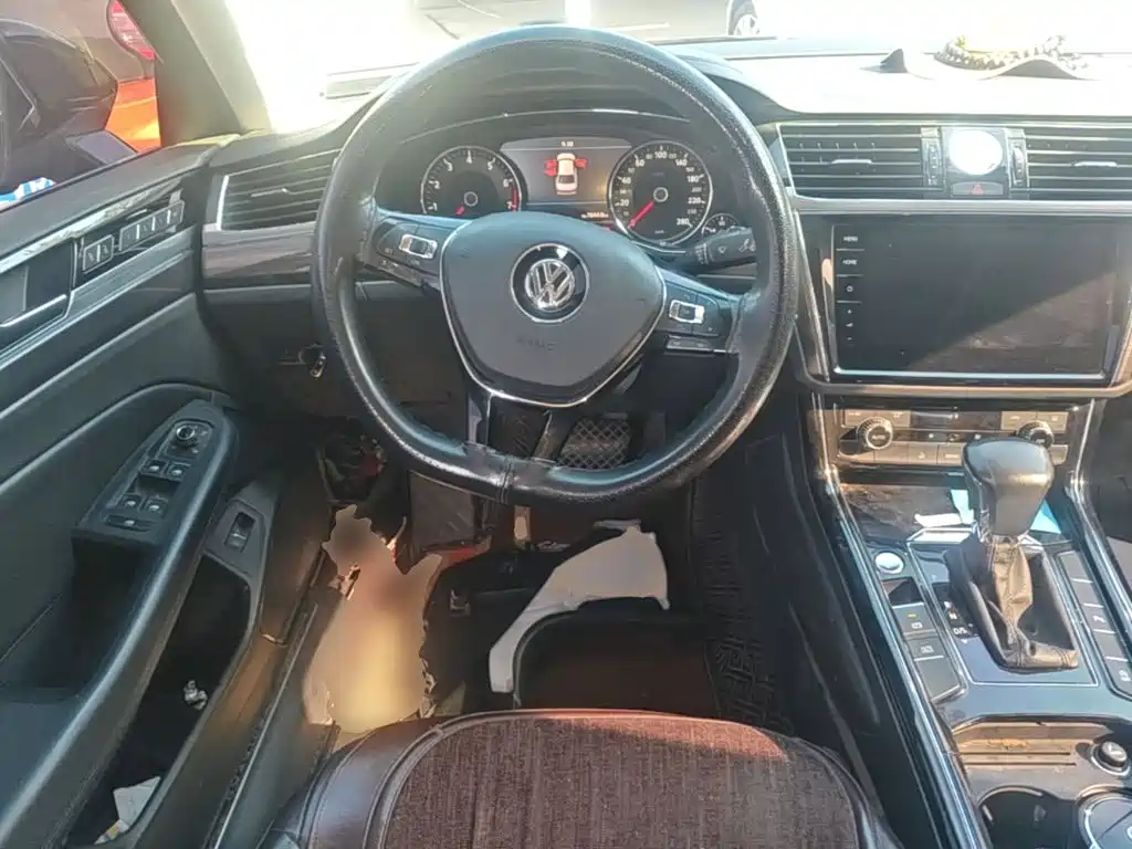 Volkswagen Phideon — миниатюра 11