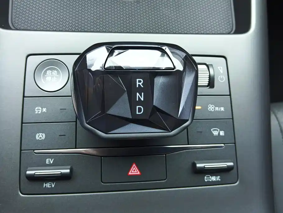 BYD Qin PLUS — миниатюра 16