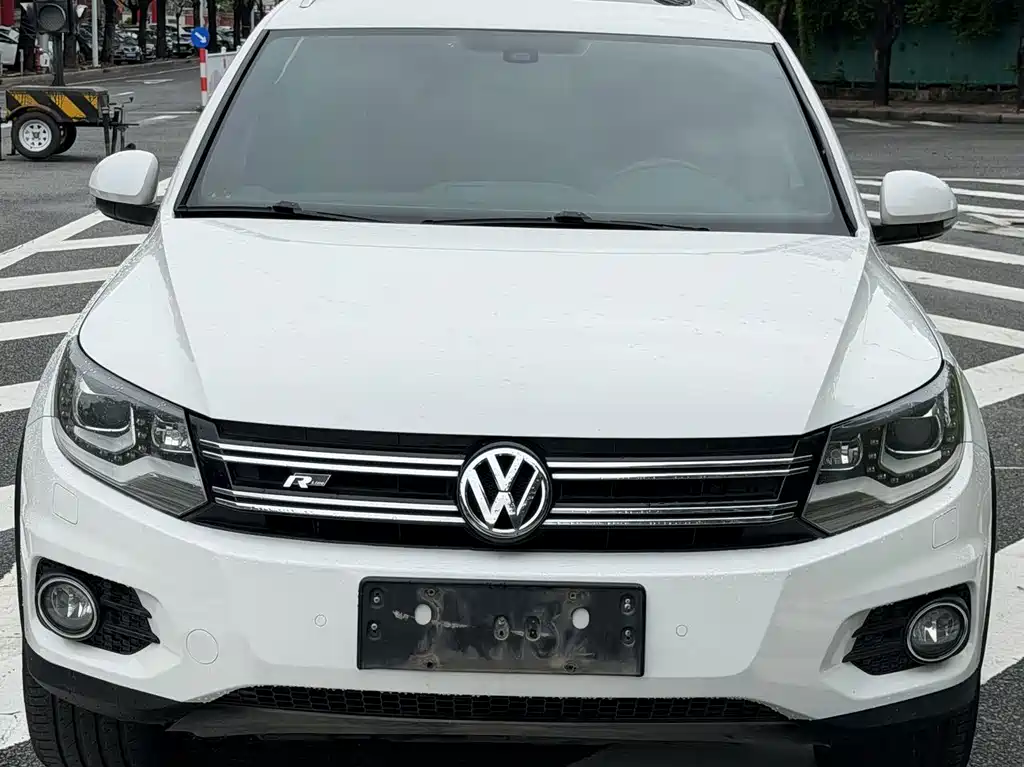 Volkswagen Tiguan — миниатюра 2