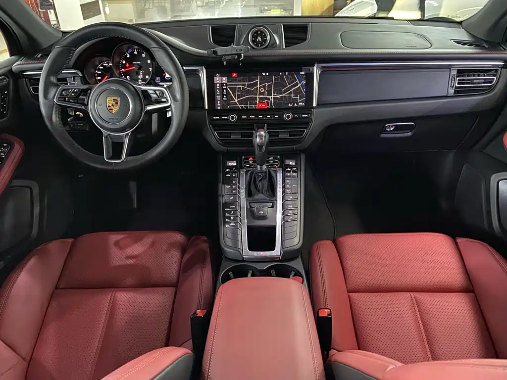 Porsche Macan — миниатюра 13