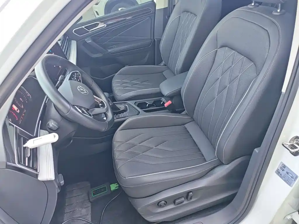 Volkswagen Tiguan L — миниатюра 15