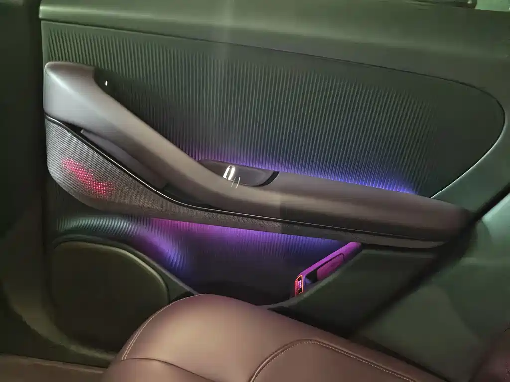 NIO ET5T — миниатюра 14