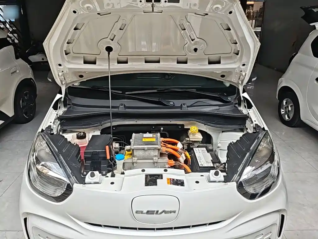 Roewe Clever — миниатюра 20