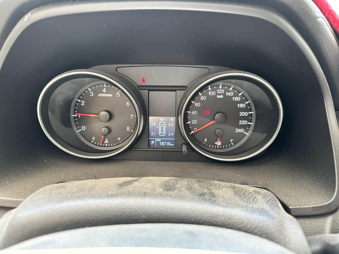 Haval Haval M6 1.5 л 2023 г. Белый, пробег 16700 км