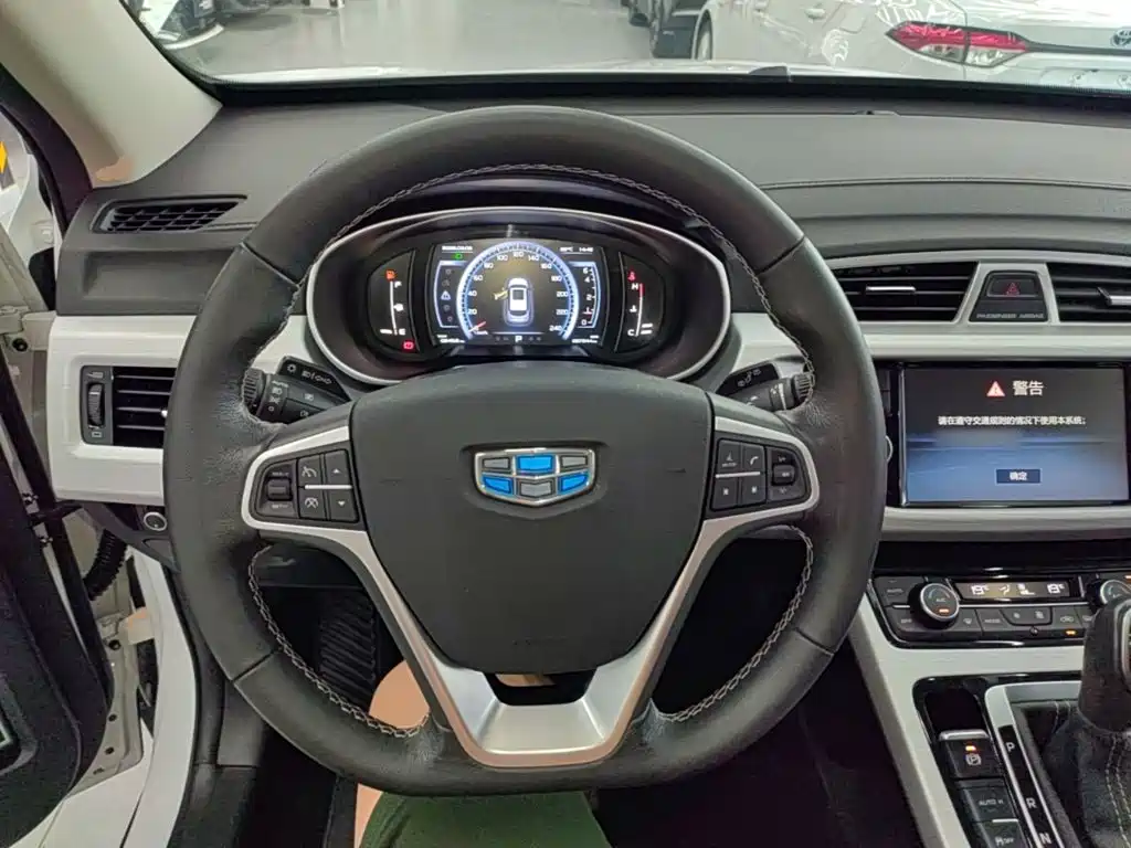 Geely Boyue — миниатюра 11