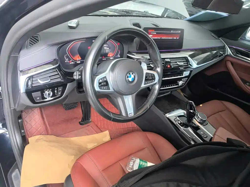 BMW 5 Series — миниатюра 10