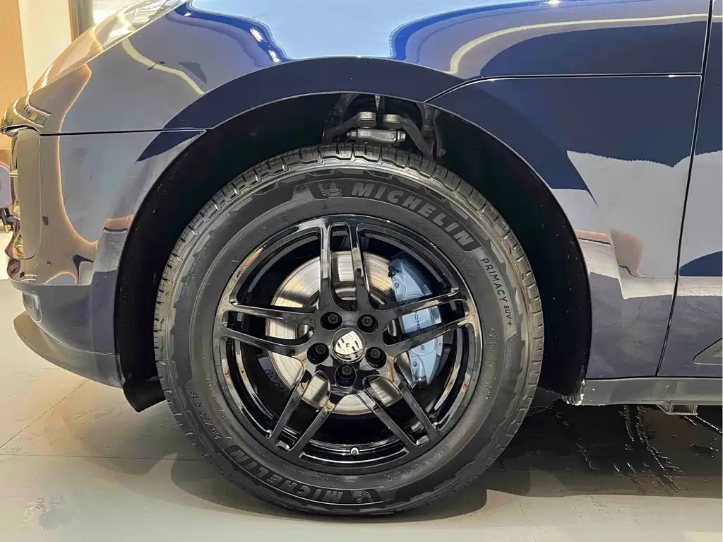 Porsche Macan — миниатюра 10