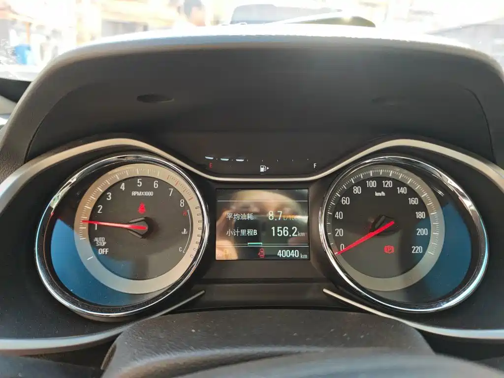 Chevrolet Volando — миниатюра 7