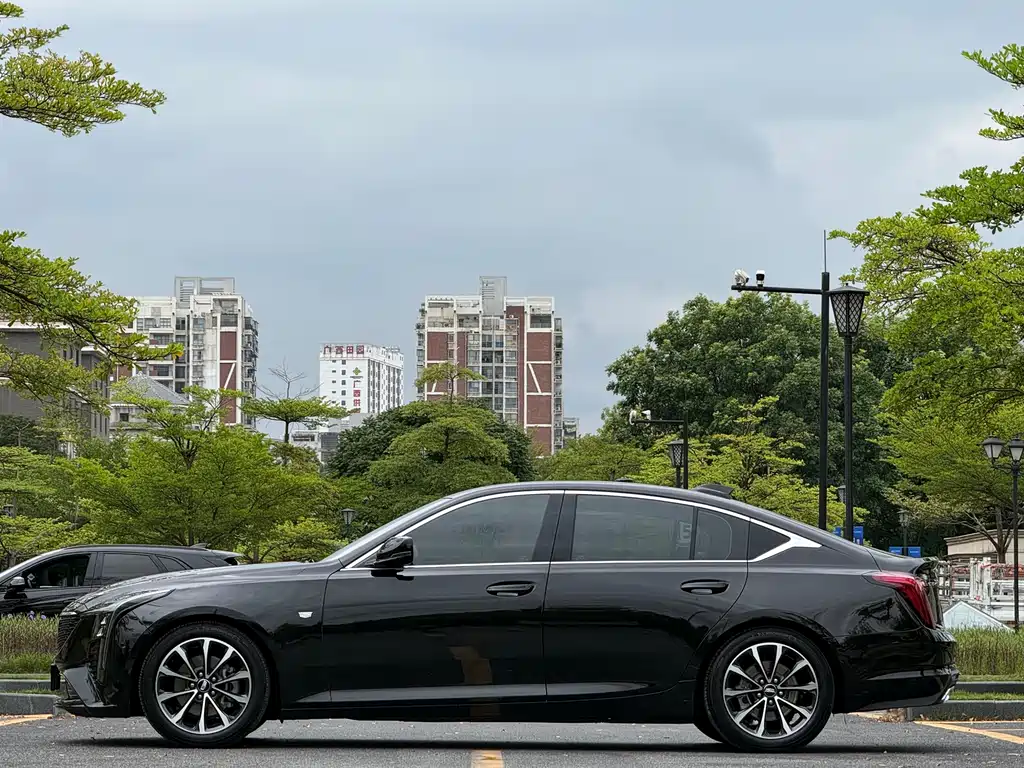 Cadillac CT5 — миниатюра 7