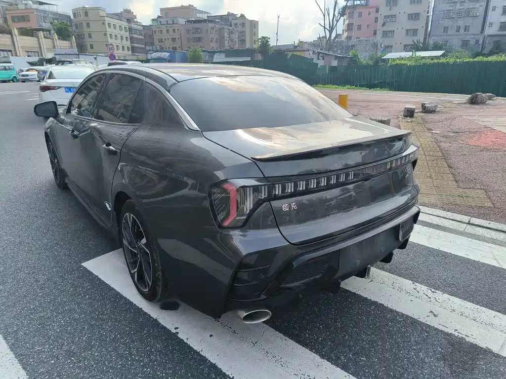 Lynk & Co 03 — миниатюра 11
