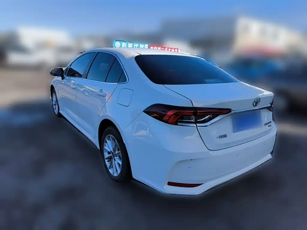 Toyota Corolla — миниатюра 7