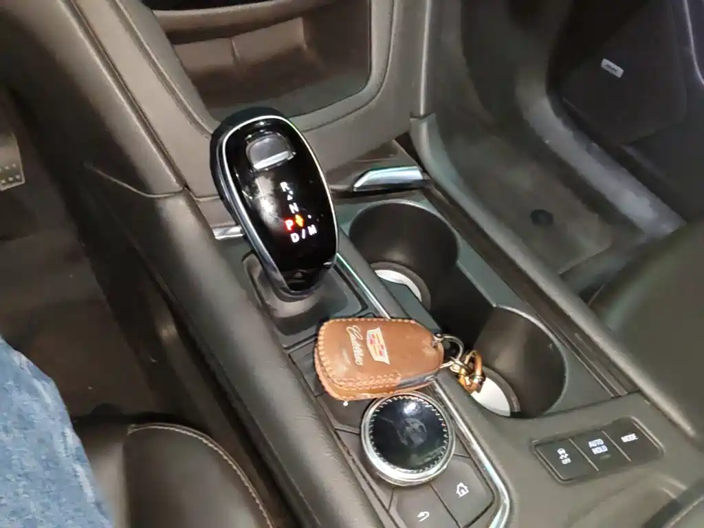 Cadillac XT6 — миниатюра 14