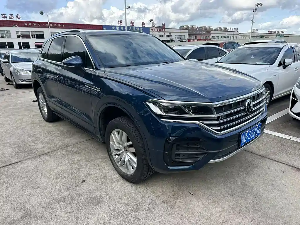 Volkswagen Touareg — миниатюра 2