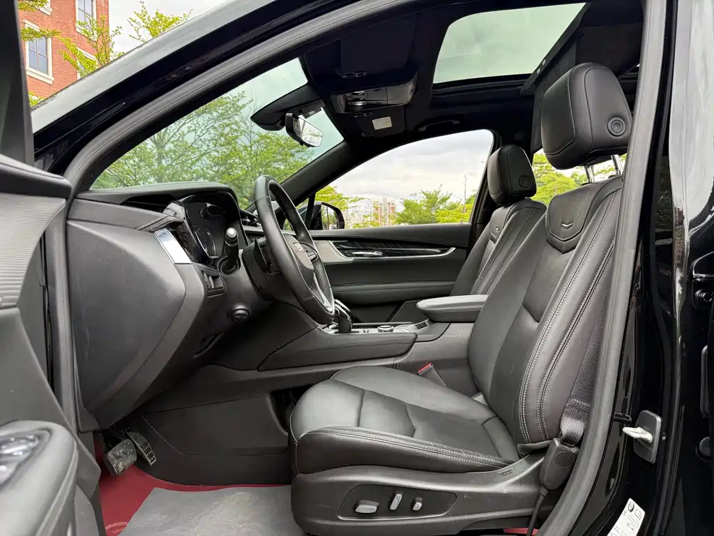 Cadillac XT6 — миниатюра 10