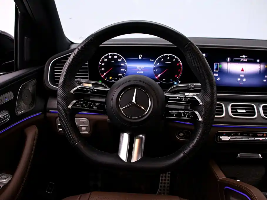 Mercedes-Benz GLS — миниатюра 7