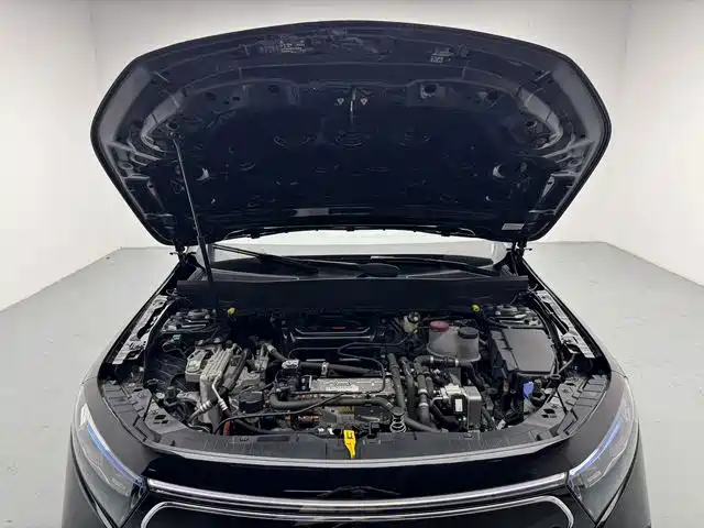 Mercedes-Benz EQB — миниатюра 15