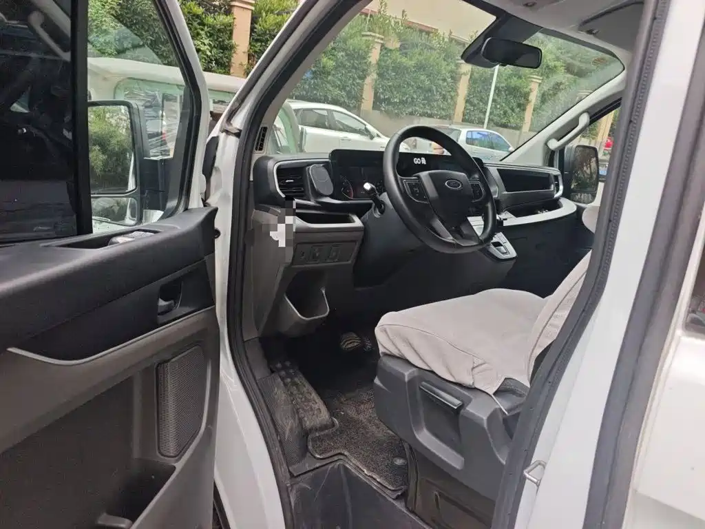 Ford Transit — миниатюра 14