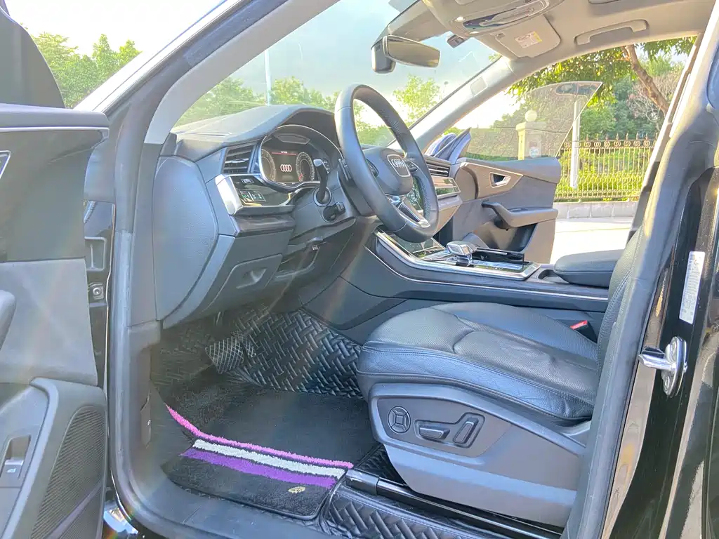 Audi Q8 2022 45 TFSI