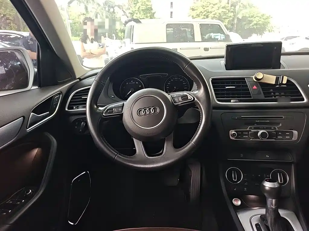 Audi Q3 — миниатюра 6