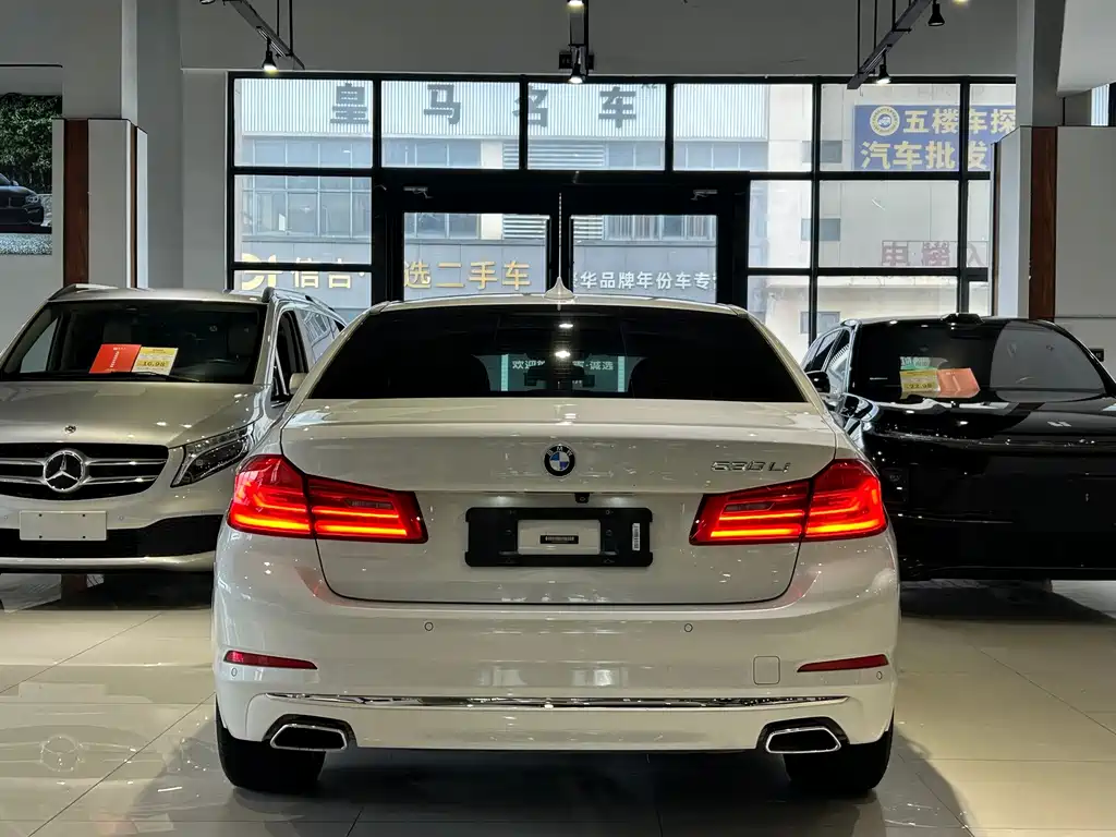 BMW 5 Series — миниатюра 29