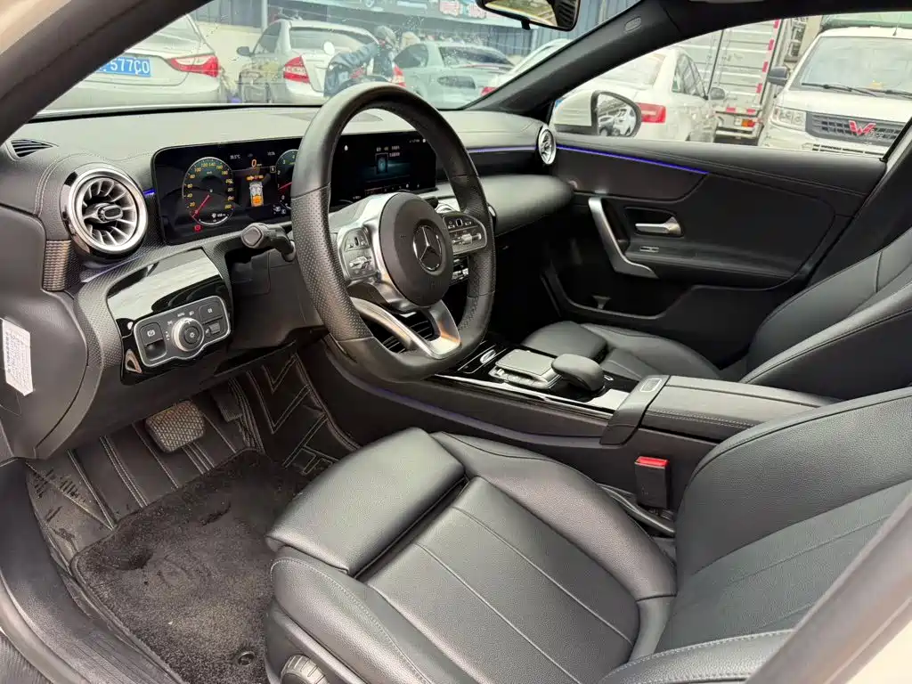Mercedes-Benz A-Class — миниатюра 10