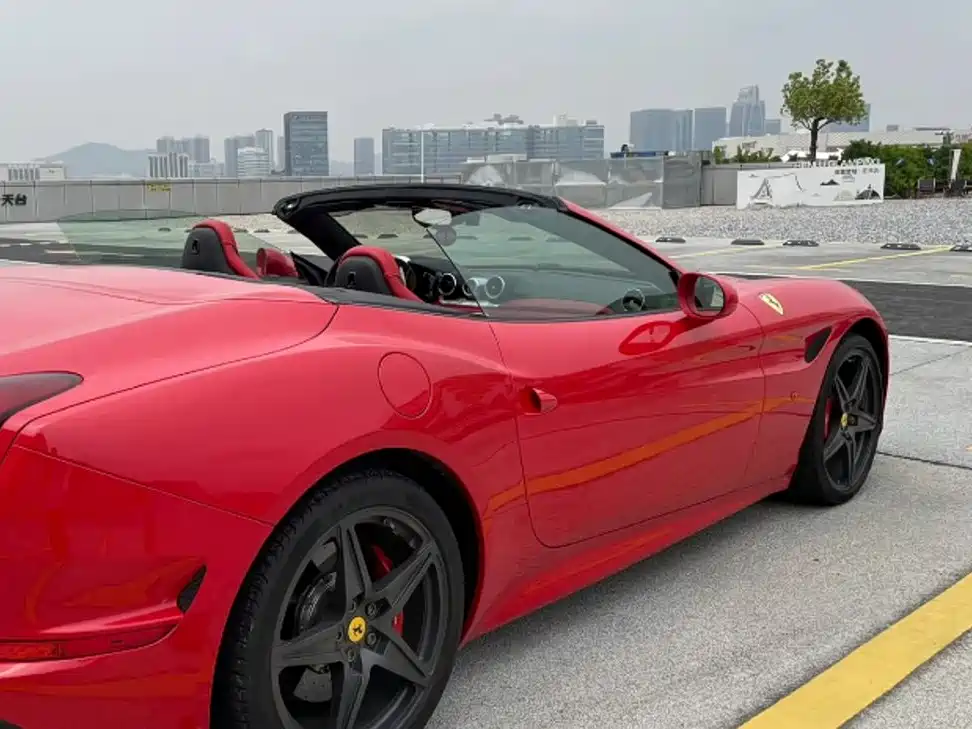 Ferrari California T — миниатюра 5