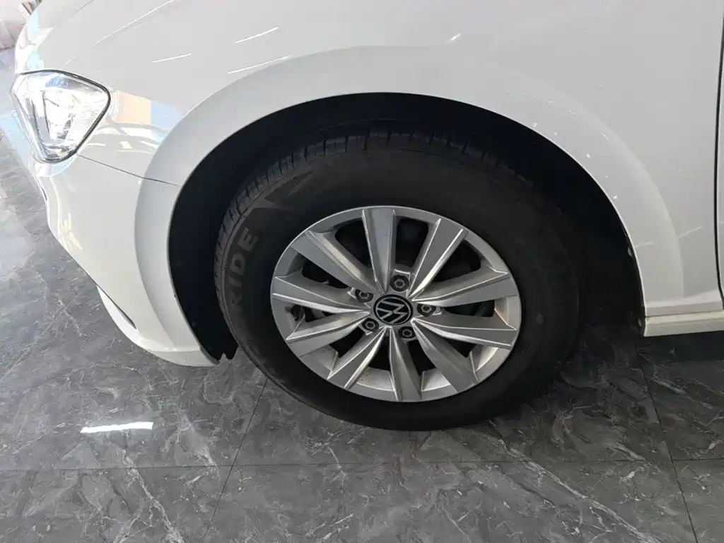 Volkswagen Lavida — миниатюра 23