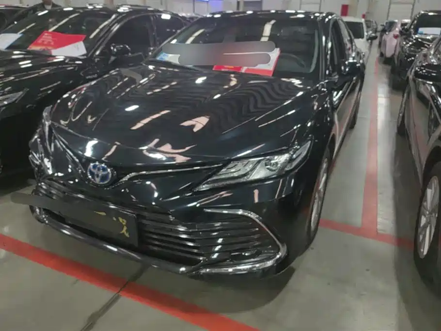 TOYOTA CAMRY