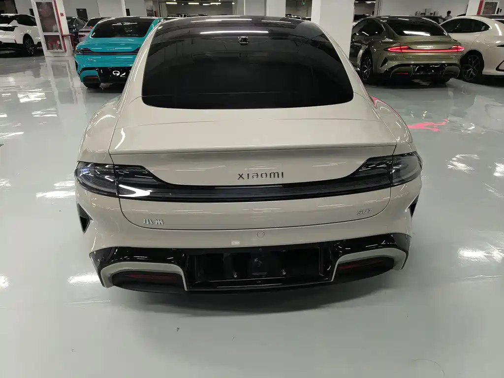 Xiaomi SU7 — миниатюра 5