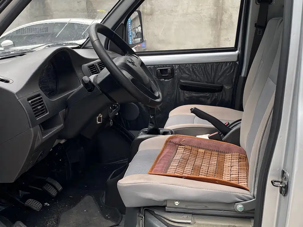 Wuling Rongguang Mini Truck — миниатюра 8
