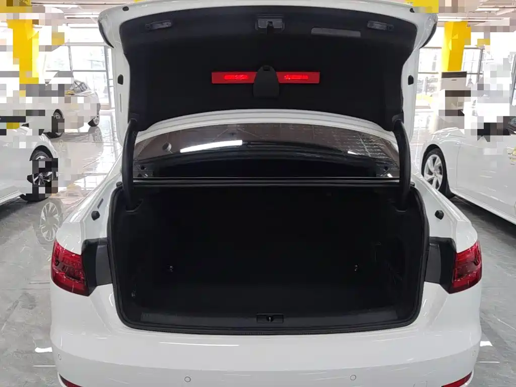 Audi A4L — миниатюра 19