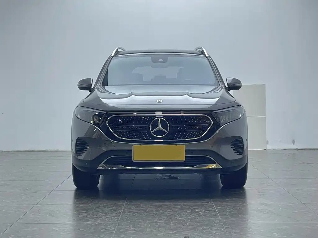 Mercedes-Benz EQB — миниатюра 2