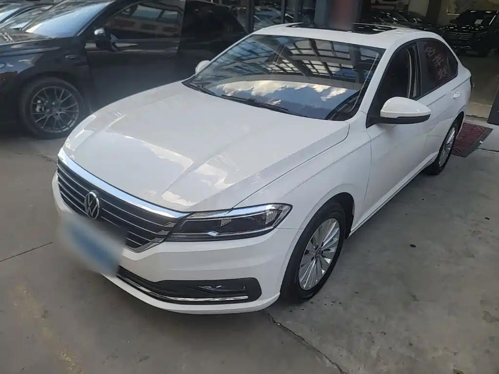 Volkswagen Lavida — миниатюра 2