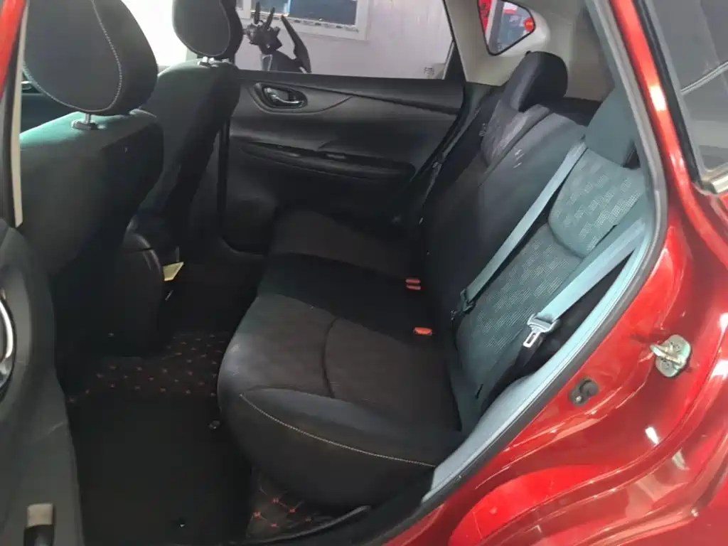 Nissan Tiida — миниатюра 17