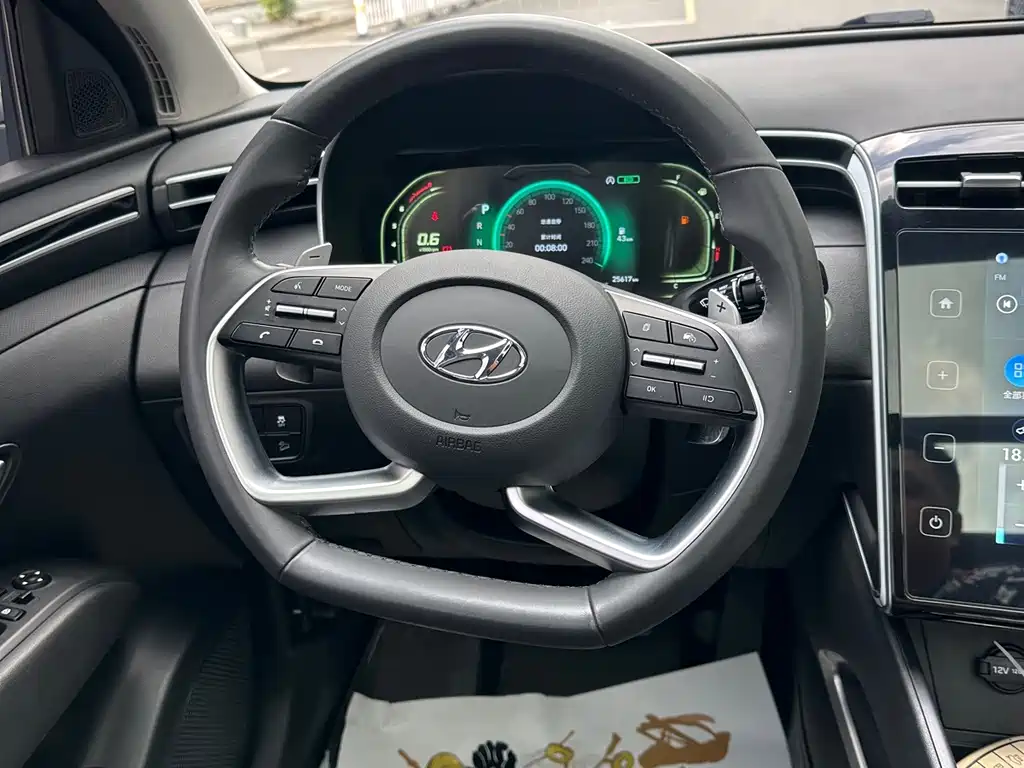 Hyundai Tucson — миниатюра 16