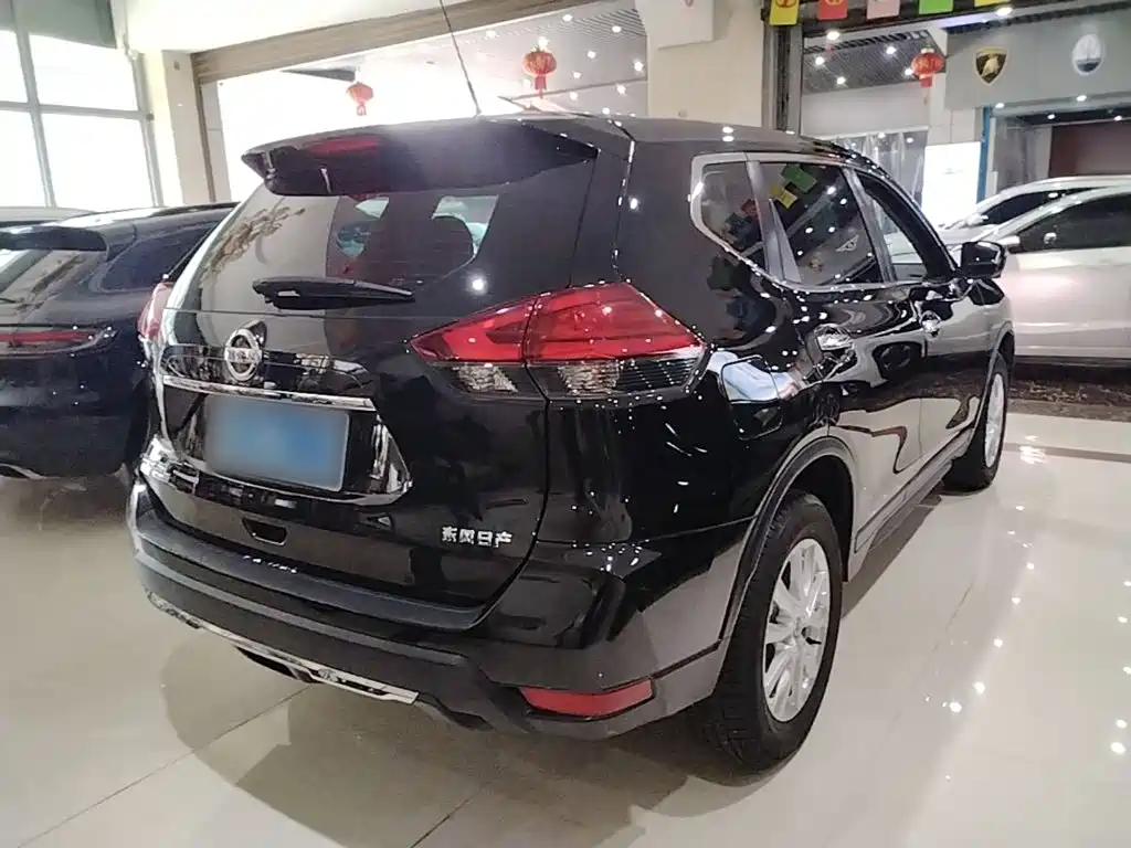 Nissan X-Trail — миниатюра 7