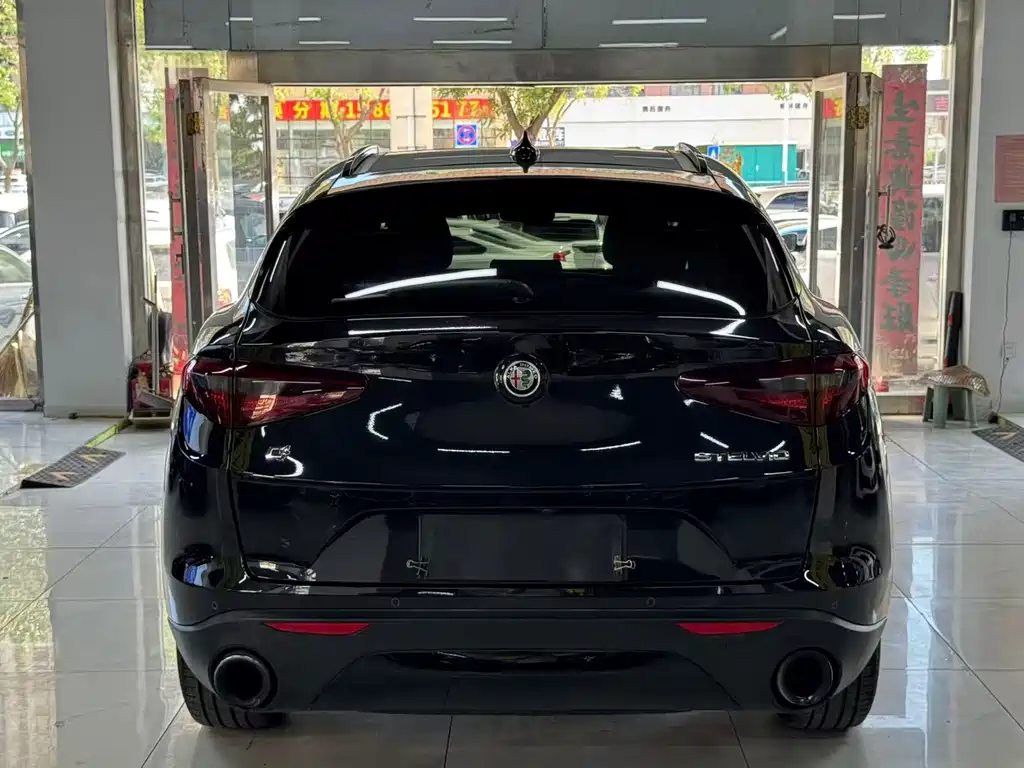 Alfa Romeo Stelvio — миниатюра 4